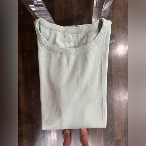 J. Crew Perfect T 🛍️ Small Shirt - Picture 3 of 5